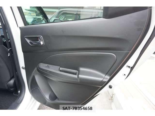 Suzuki SWIFT 2017-04 1417427-8