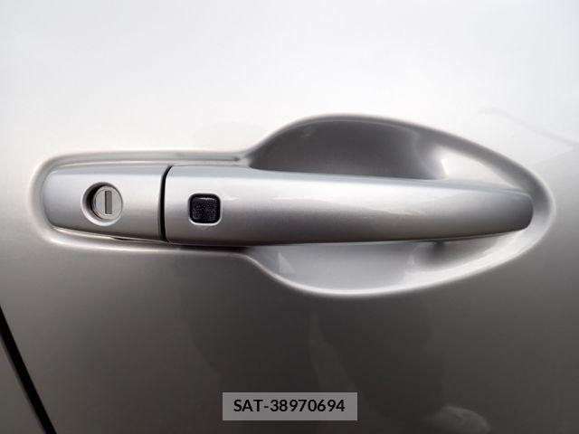Suzuki SWIFT 2022-11 2488205-23