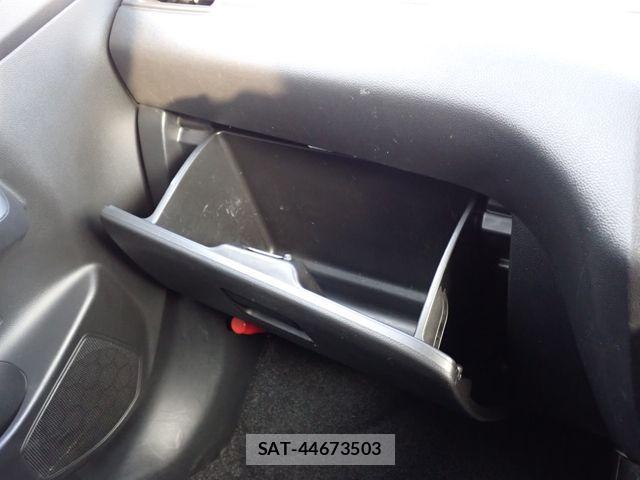 Suzuki SWIFT 2019-04 2488216-16