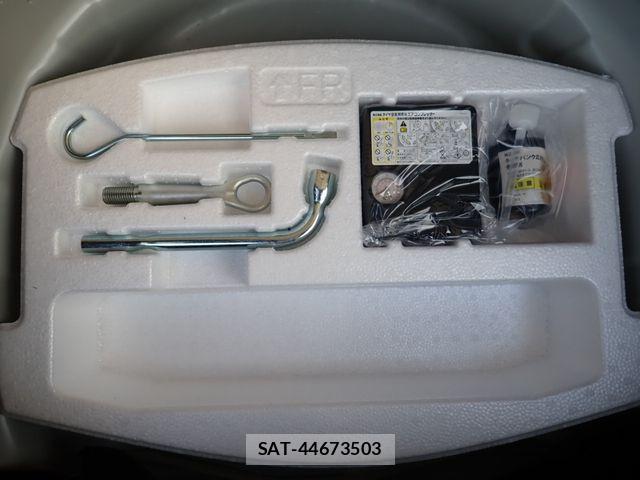 Suzuki SWIFT 2019-04 2488216-20