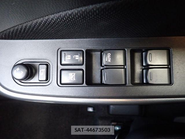 Suzuki SWIFT 2019-04 2488216-7