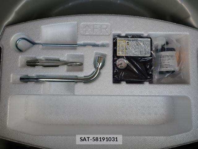 Suzuki SWIFT 2022-11 2488209-21
