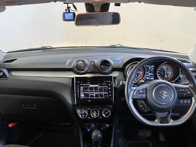 Suzuki SWIFT 2017-01 3685053-15