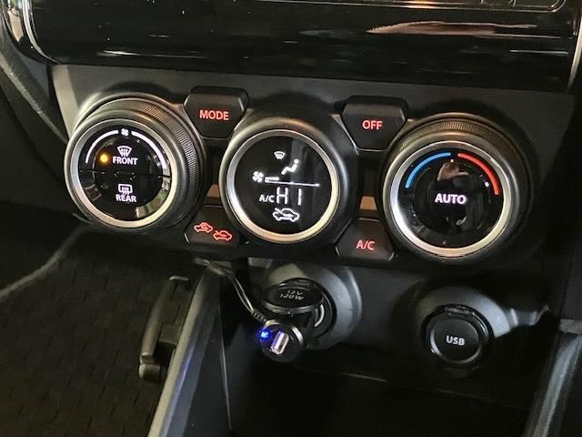 Suzuki SWIFT 2017-01 3685053-29