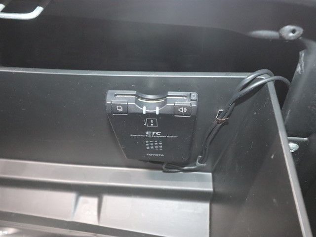 Suzuki SWIFT 2011-11 3685133-14