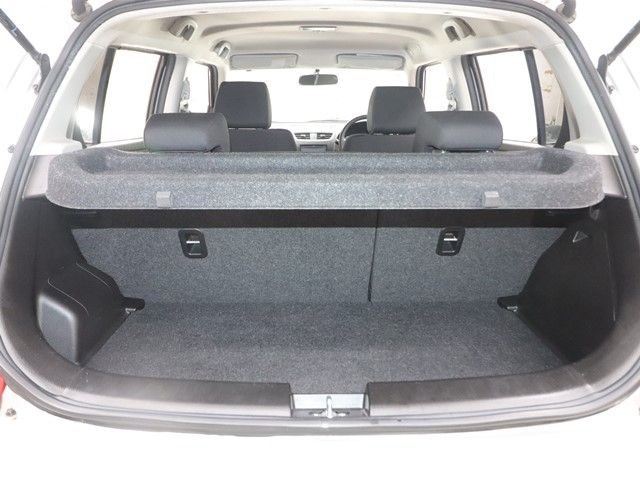Suzuki SWIFT 2011-11 3685133-7