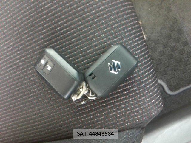 Suzuki SWIFT 2023-09 4050010-8