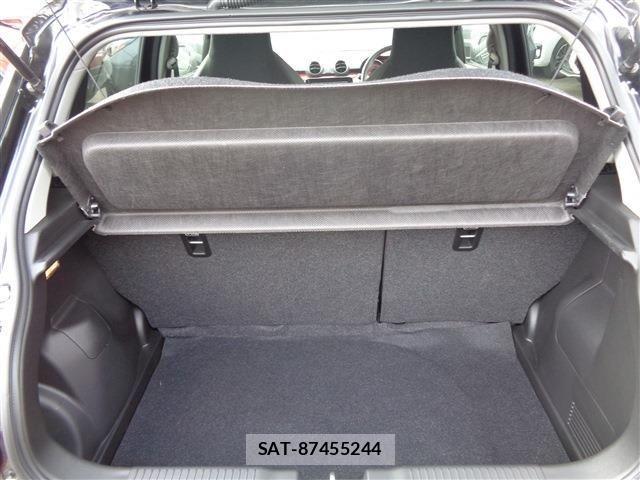 Suzuki SWIFT 2022-09 4049995-12