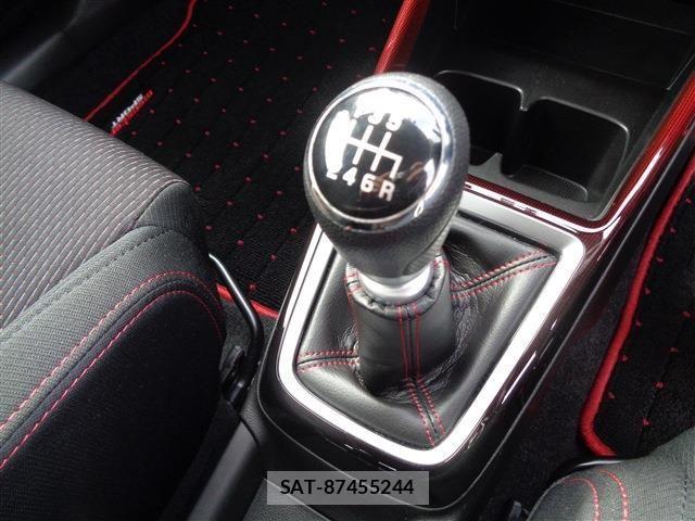 Suzuki SWIFT 2022-09 4049995-20