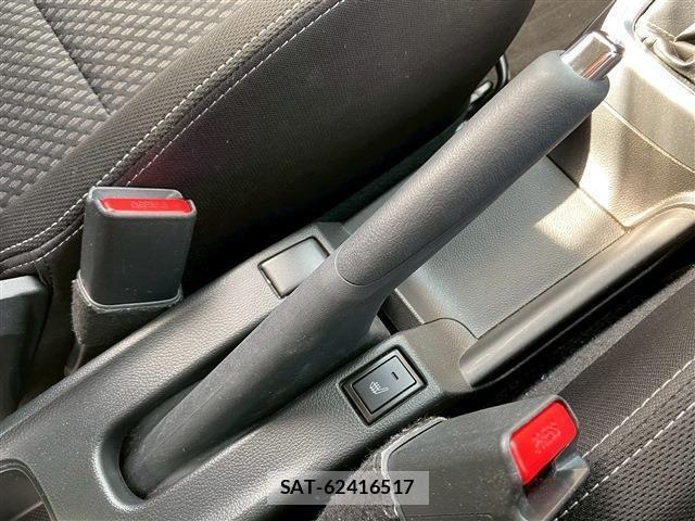 Suzuki SWIFT 2017-03 4331798-21
