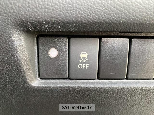 Suzuki SWIFT 2017-03 4331798-23