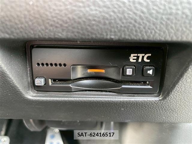 Suzuki SWIFT 2017-03 4331798-24