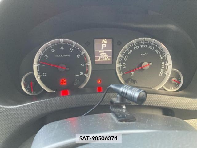 Suzuki SWIFT 2013-01 4424354-14