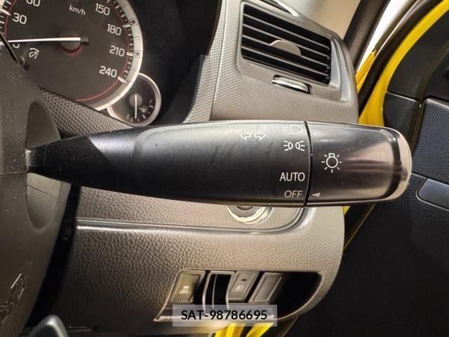 Suzuki SWIFT 2012-08 4641217-15