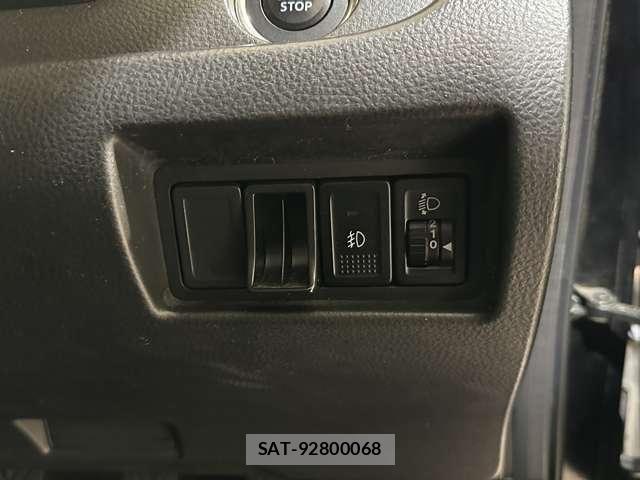 Suzuki SWIFT 2011-01 4989073-15