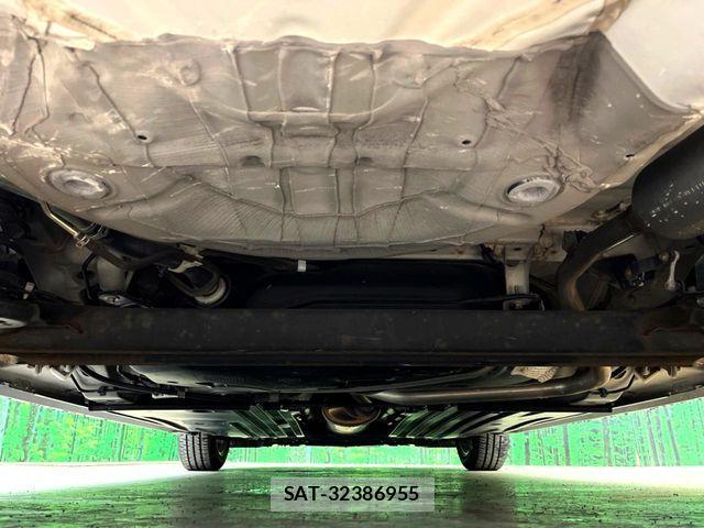 Suzuki SWIFT 2017-03 5880170-19