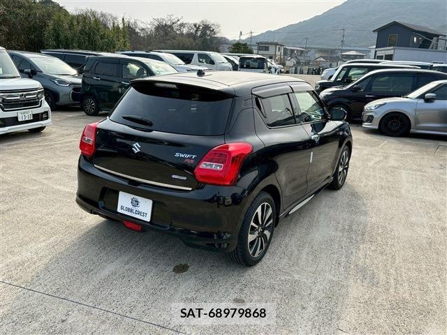 Suzuki SWIFT 2018-03 5880160-12