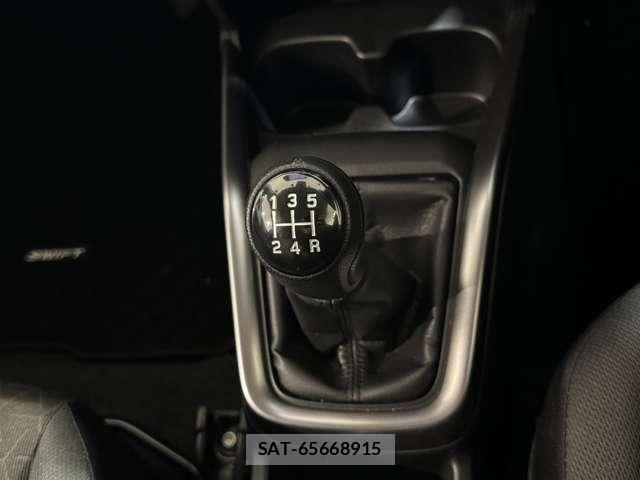 Suzuki SWIFT 2024-01 5880116-26