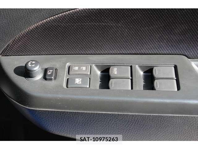 Suzuki SWIFT 2016-08 5880127-20