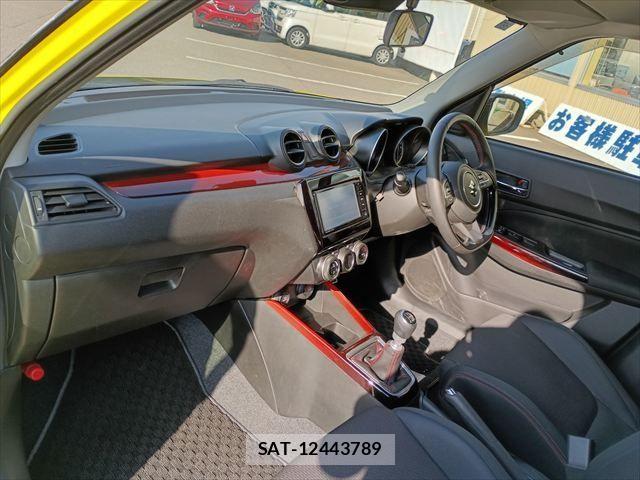 Suzuki SWIFT 2019-08 5880156-10