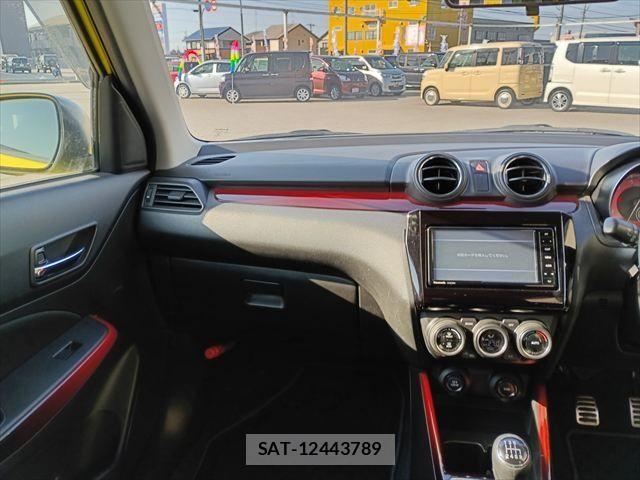 Suzuki SWIFT 2019-08 5880156-16