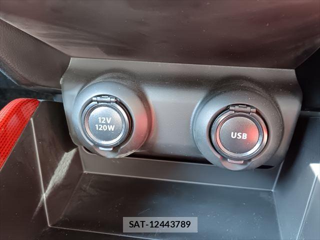 Suzuki SWIFT 2019-08 5880156-19