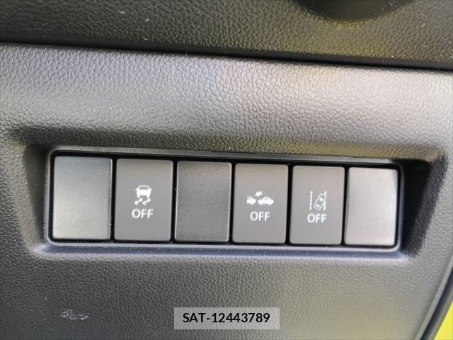 Suzuki SWIFT 2019-08 5880156-23