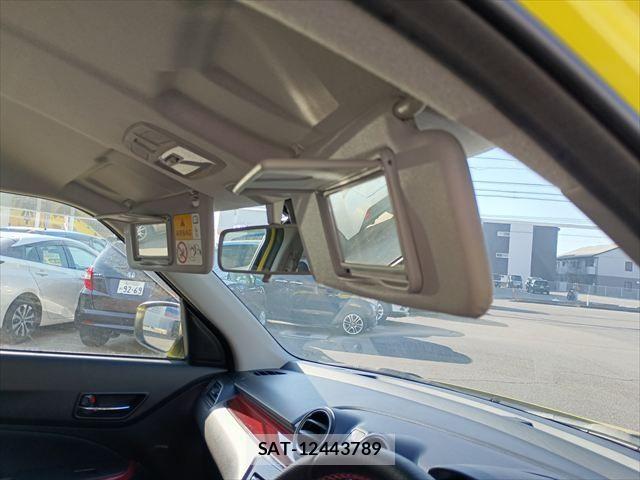 Suzuki SWIFT 2019-08 5880156-25