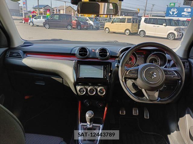 Suzuki SWIFT 2019-08 5880156-8