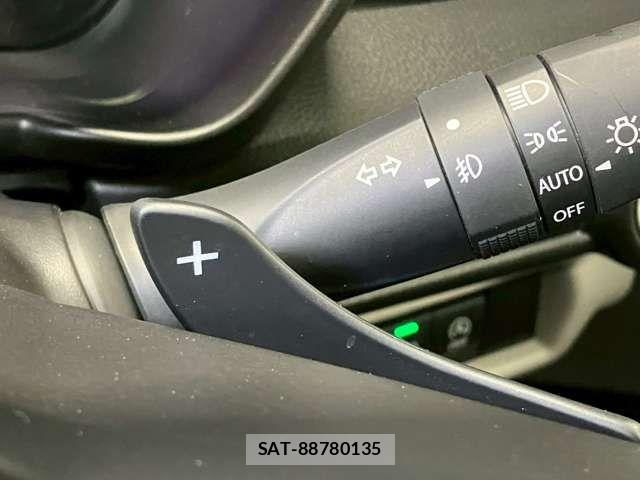 Suzuki SWIFT 2023-12 6020228-7
