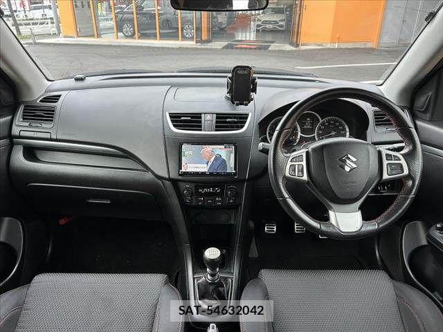 Suzuki SWIFT 2013-06 6220118-1
