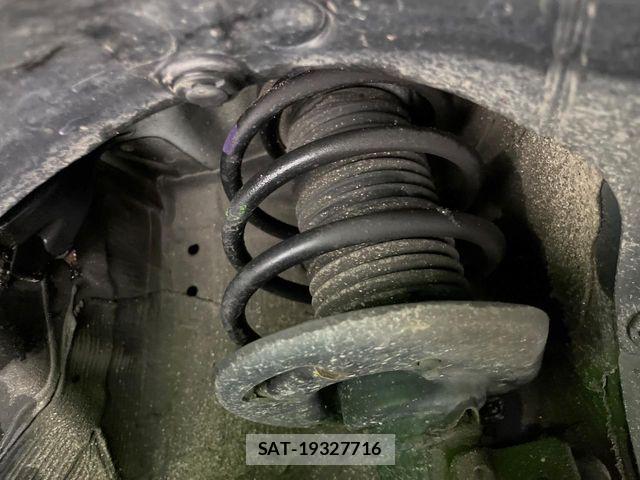Suzuki SWIFT 2017-04 6220115-19