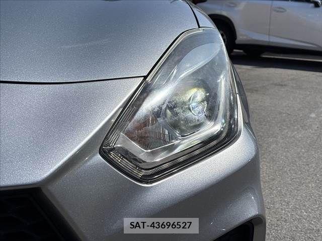 Suzuki SWIFT 2018-02 6247752-11