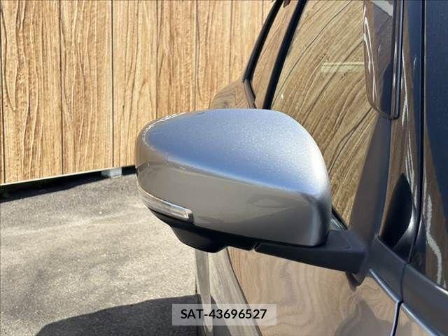 Suzuki SWIFT 2018-02 6247752-27