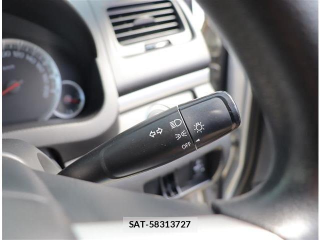Suzuki SWIFT 2010-11 6247778-15