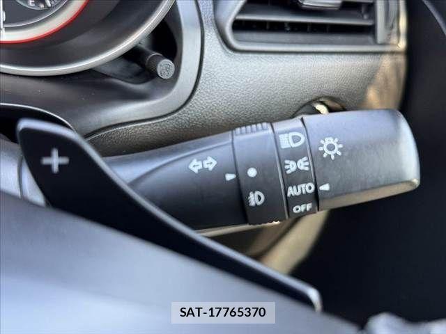 Suzuki SWIFT 2017-10 6247764-21