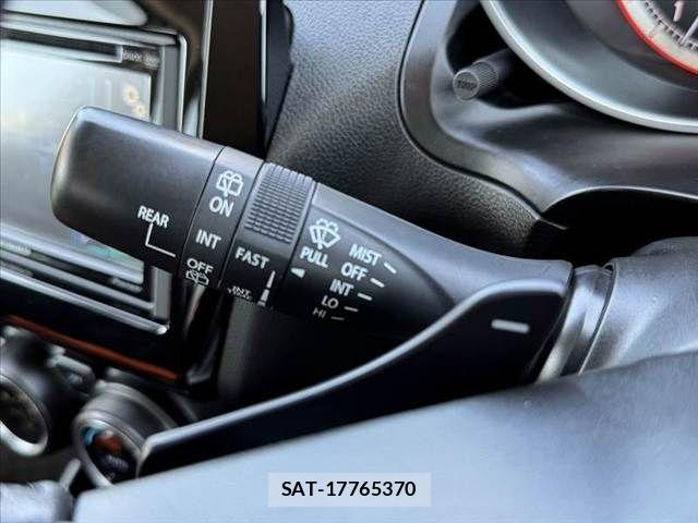 Suzuki SWIFT 2017-10 6247764-22