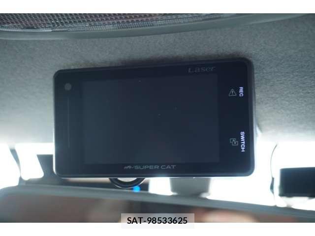 Suzuki SWIFT 2022-02 6247735-21