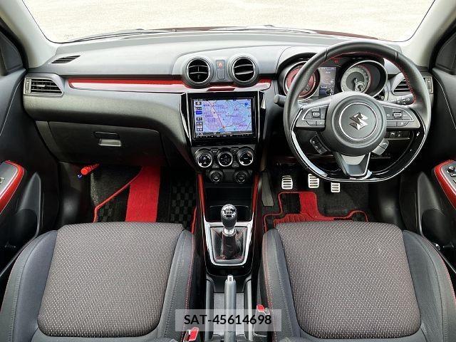 Suzuki SWIFT 2021-04 6503971-1