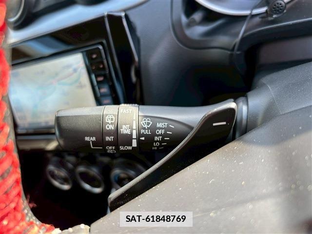 Suzuki SWIFT 2019-09 6503987-25