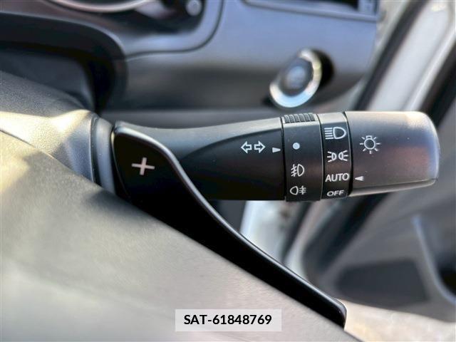Suzuki SWIFT 2019-09 6503987-26