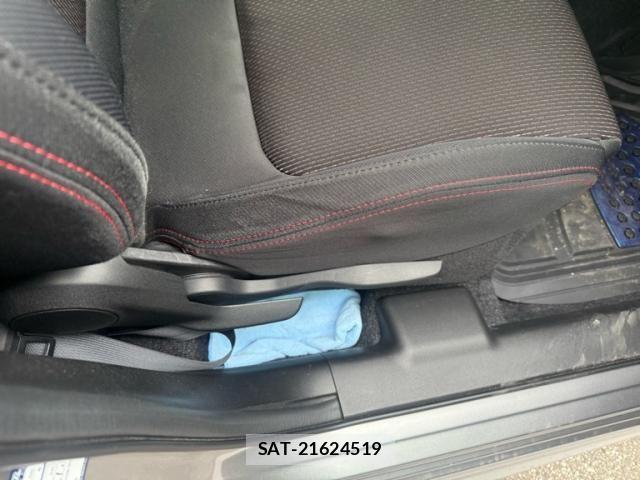 Suzuki SWIFT 2020-08 6615122-13