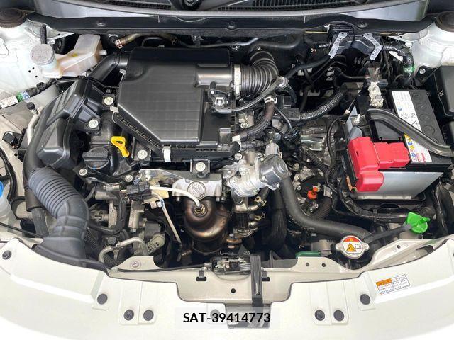 Suzuki SWIFT 2023-12 6673834-17