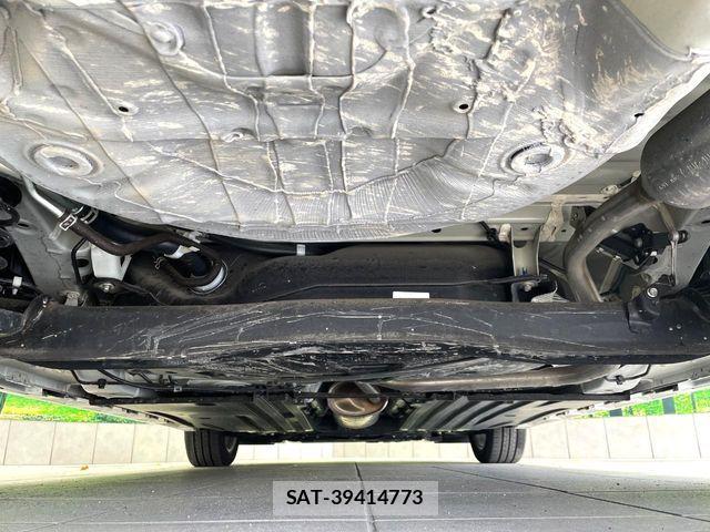 Suzuki SWIFT 2023-12 6673834-18