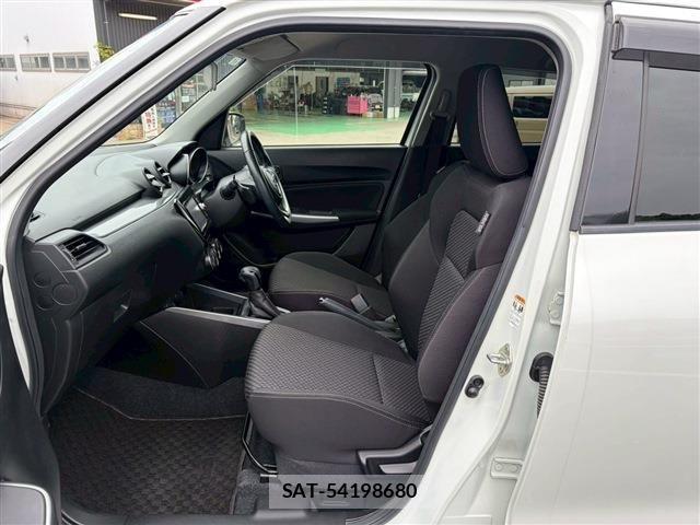Suzuki SWIFT 2017-11 6673837-11