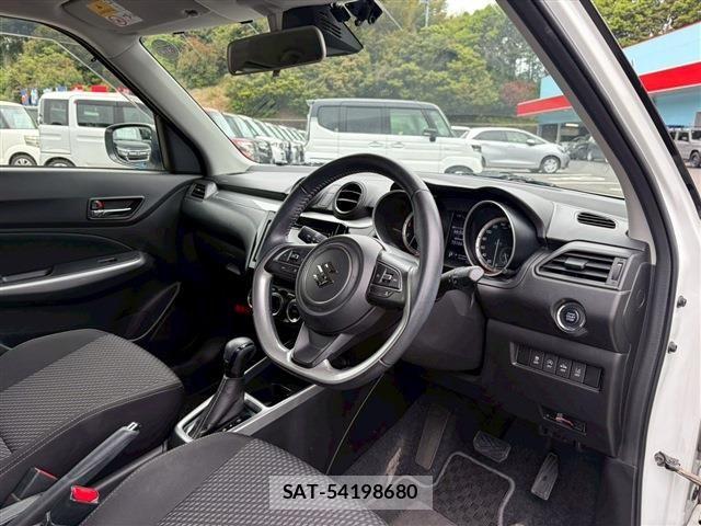 Suzuki SWIFT 2017-11 6673837-12