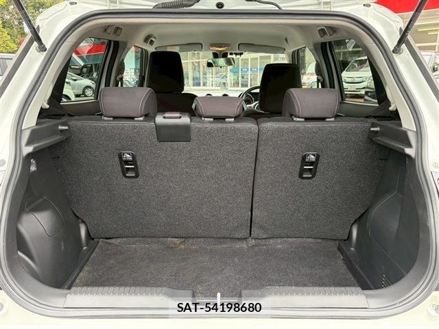 Suzuki SWIFT 2017-11 6673837-15