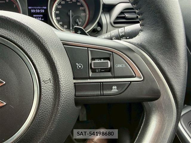 Suzuki SWIFT 2017-11 6673837-19