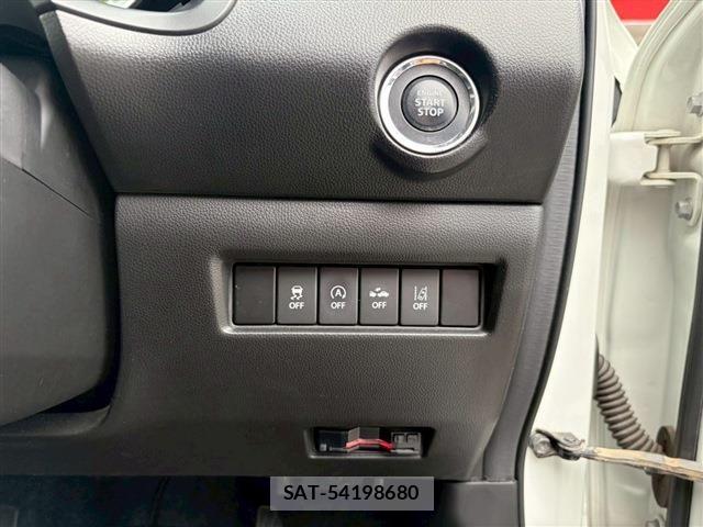 Suzuki SWIFT 2017-11 6673837-27