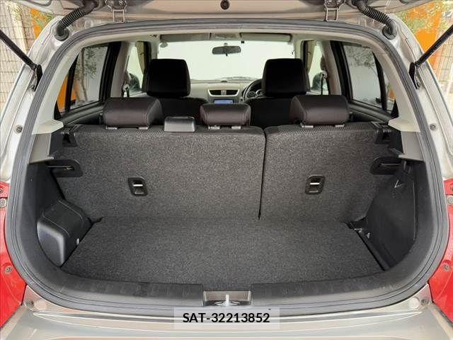 Suzuki SWIFT 2012-06 6673842-19